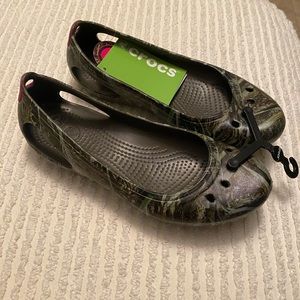 Womens Flat Crocs